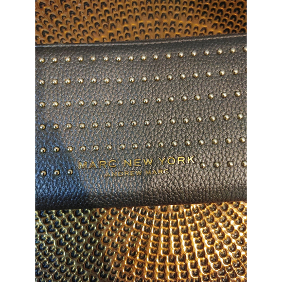 Andrew Marc New York Wallet - Picture 3 of 8